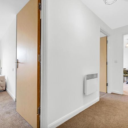 Stylish 4Th Floor 2 Bedroom En Suite City Centre Apartment With Parking By Azura Nights Birmingham Eksteriør bilde